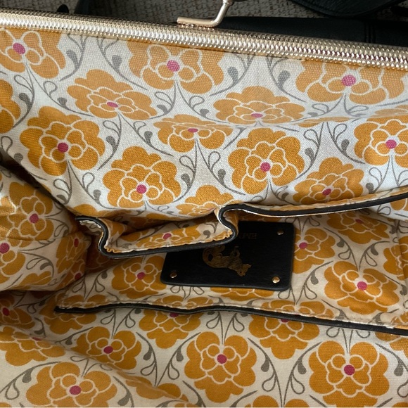 Emma Fox Black Leather Handbag with Gold Hardware - Picture 9 of 12